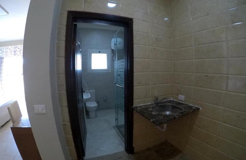 Nasr City Hotel | Rehana Resort: Family-Friendly Retreat with Pool & Breakfast