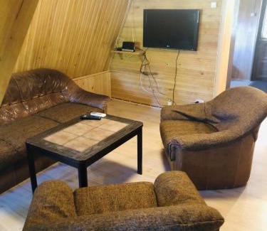 Kuijoe House | Rehe Turismitalu: Family-Friendly Retreat with Hot Tub