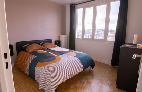 Choisy-le-Roi Apartment | Family-Friendly Rehoboth with Kitchen & Accessibility Features