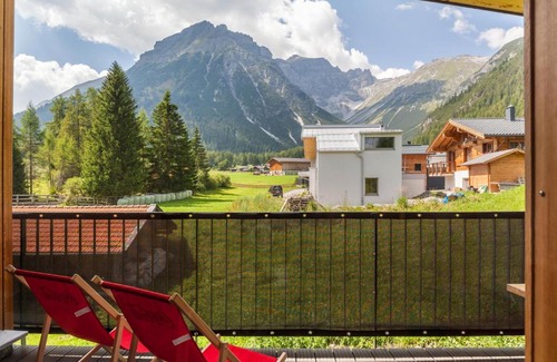 Obernberg am Brenner Apartment | Delightful Rehwiese: Child-Friendly Retreat with Top Ratings