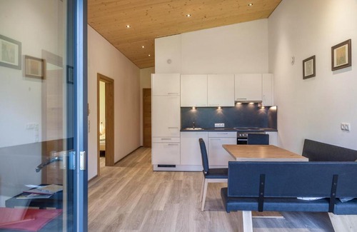 Obernberg am Brenner Apartment | Delightful Rehwiese: Child-Friendly Retreat with Top Ratings