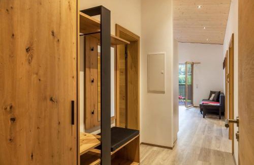 Obernberg am Brenner Apartment | Delightful Rehwiese: Child-Friendly Retreat with Top Ratings