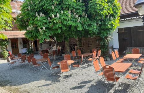 Parkstetten Hotel | Pet-Friendly Reibersdorfer Hof with Oceanfront Dining
