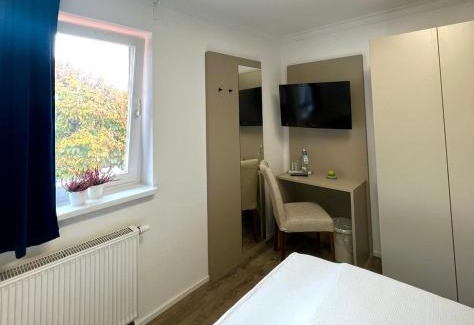 Parkstetten Hotel | Pet-Friendly Reibersdorfer Hof with Oceanfront Dining