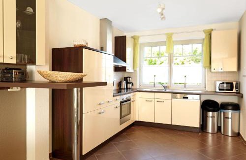 Insel Poel House | Family-Friendly Retreat at Reihenhäuser Timmendorf Strand