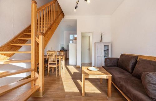 Muritz House | Pet-Friendly Terraced House with WiFi & 10/10 Guest Rating
