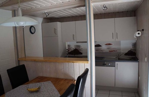 Mirow House | Reiher 18 - Cozy Bungalow with Private Sauna & Pet-Friendly Stay