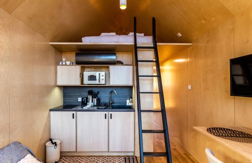 Hosszuheteny Ski Chalet | Cozy Reindeer Cabin with Panoramic Views in Hosszúhetény