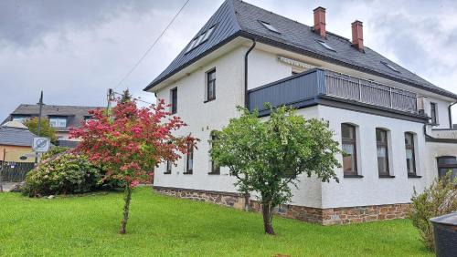 Hohenluftkurort Grunbach House | Pet-Friendly Stay at Reiterhof & Pension Lienemann, Rated 8.3
