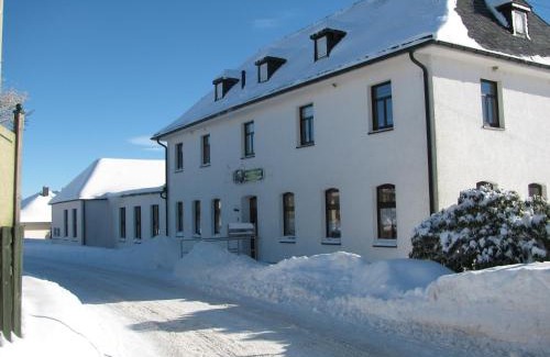 Hohenluftkurort Grunbach House | Pet-Friendly Stay at Reiterhof & Pension Lienemann, Rated 8.3