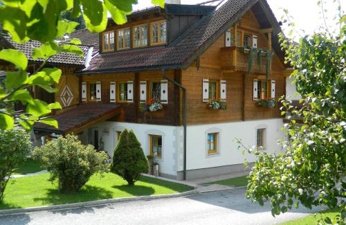 Russbach am Pass Gschuett Apartment | Reiters-Ferienhaus: Guest Rated 9.6 with Family-Friendly Amenities