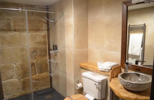 Parada de Sil Hotel | Exceptional Stay at Reitoral de Parada: Child-Friendly Retreat