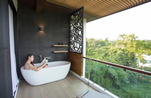 Su Thep Villa | Exceptional Reiz - Private Residence: 4-Star Comfort Awaits