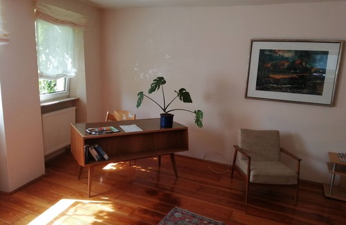 Vollmersweiler Apartment | Inviting Reizvolles Domizil with Kitchen Amenities