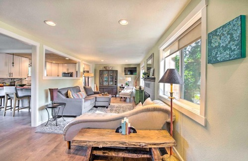 Poulsbo House | Tranquil Poulsbo Home with Meditation Space & Ocean View