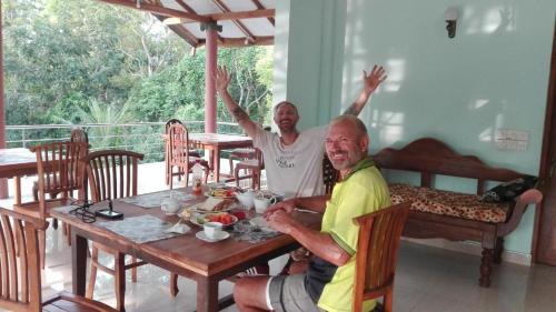 Tangalle Hotel | Relax at Rekawa Village Inn with Oceanfront Views
