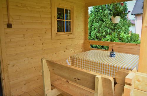 Strecno Resort | Cozy Rekreačná Chatka Oliver: Pet Friendly & Family Ready