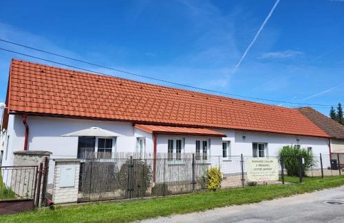 Stribrec House | Discover Rekreace u Martina: Pet-Friendly Getaway Awaits!