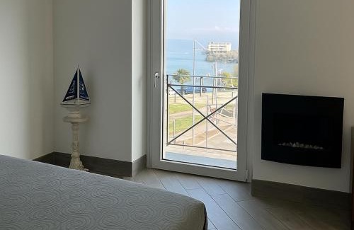 Peschiera del Garda City Centre House | Modern Comfort at Relais Al Porto with Family-Friendly Amenities
