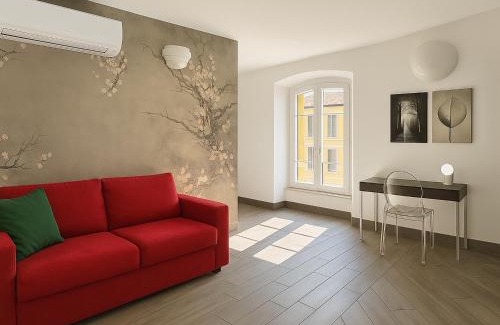 Peschiera del Garda City Centre House | Modern Comfort at Relais Al Porto with Family-Friendly Amenities