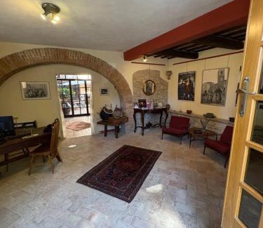 Longiano Bed & Breakfast | Relax at Relais B&B Corte Dei Turchi with Ocean Views