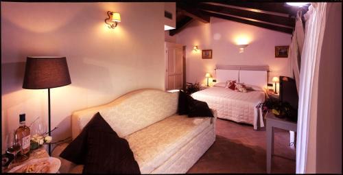 La Cassa Hotel | Relax at Relais Bella Rosina Pool & Spa with Ocean Views
