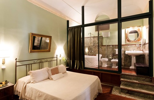 Montallegro House | Relax at Relais Briuccia with Hot Tub & Family Dining