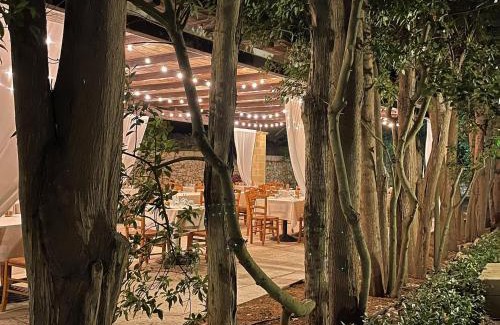 Spongano Hotel | Discover Relais Casina Copini: Pet-Friendly Oceanfront Escape