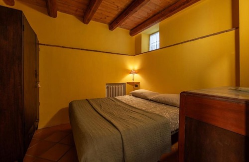 Gallignano House | Pet-Friendly Stay at Relais Castel d'Emilio - Casa VERDE