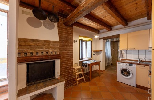 Gallignano House | Pet-Friendly Stay at Relais Castel d'Emilio - Casa VERDE