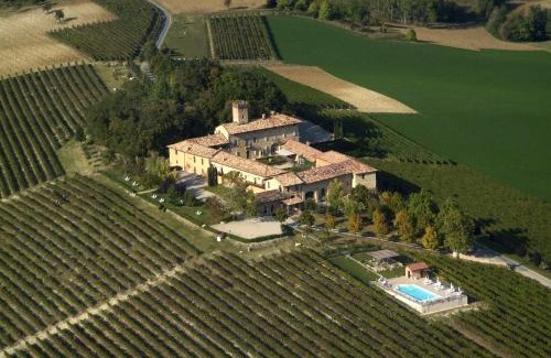 Casarello Hotel | Exceptional Stay at Relais Castello di Razzano with Pool