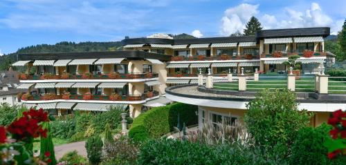 Badenweiler Hotel | Elegant Relais & Châteaux Hotel Schwarzmatt with Ocean Views