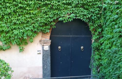 Misterbianco Apartment | Discover Relais Chiesa Madre: Family-Friendly Rooms & More