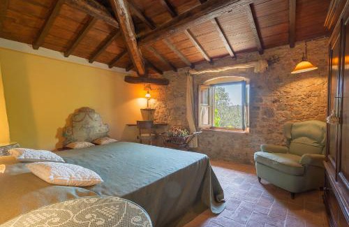 Bacchereto Hotel | Pet-Friendly Relais Colline San Biagio with Ocean Views