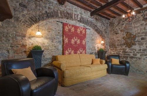 Bacchereto Hotel | Pet-Friendly Relais Colline San Biagio with Ocean Views