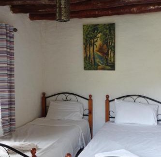 Smia Hotel | Relax at Relais De Tahla - Pet Friendly & Family-Friendly Stay