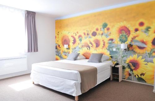 Avignonet-Lauragais Hotel | Pet-Friendly Retreat at Relais Fasthotel Port Lauragais