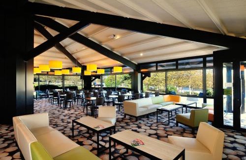 Avignonet-Lauragais Hotel | Pet-Friendly Retreat at Relais Fasthotel Port Lauragais
