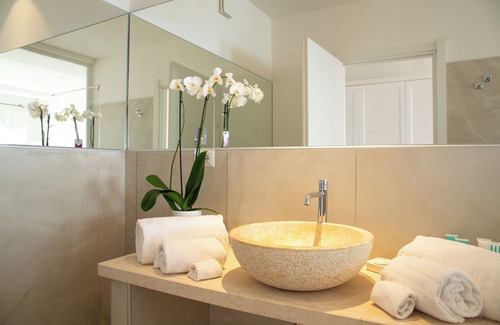 Portoscuso Hotel | Discover Relais la Ghinghetta: 4-Star Ocean View Retreat