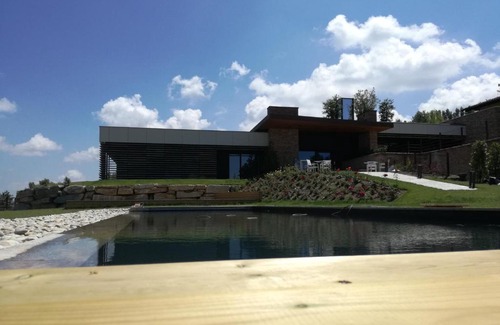 La Morra Resort | Unforgettable Stays at Relais Le Rocche with Ocean Views