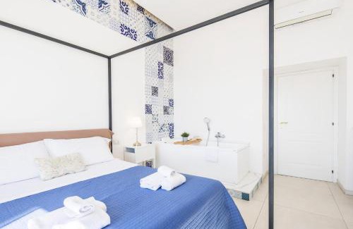 Historical Downtown Salerno Apartment | Relais Luxury Retreat - Seafront Apartments