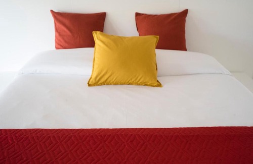 Padernello House | Unforgettable Stay at Relais Officina del Tempo with Hot Tub