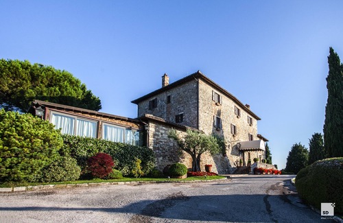 Collevalenza House | Exceptional Stay at Relais Todini with Spa & Ocean Views