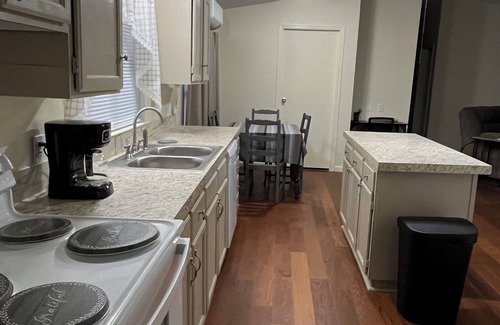 Hulbert House | Unwind After a Day on the Lake with Family-Friendly Amenities