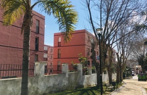 Algeciras House | Relax Algeciras: Family-Friendly with Spa and Breakfast