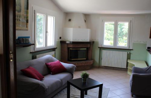 Sant'Agata Feltria Apartment | Comfortable Apartment Stay with Pet and Child-Friendly Amenities