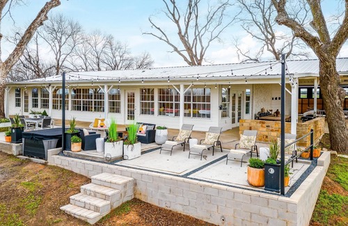Dennis House | Exquisite Waterfront Retreat with Kayaks and Fire Pit
