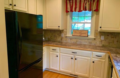 Mount Gilead House | Discover Lake Fun and Relaxation in a 4 Bedroom Retreat