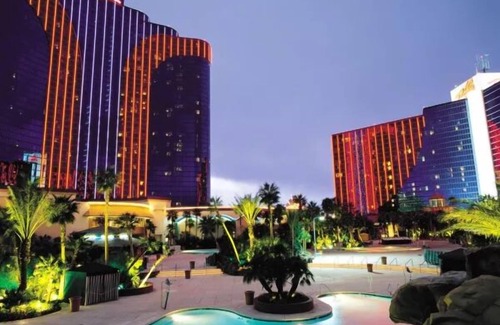 Las Vegas Apartment | Enjoy the Super Bowl with Breakfast and Family Fun