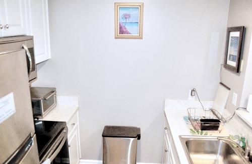 Myrtle Beach Condo | Relax and Recharge at Ocean Creek Resort with Pools, Beach Access & More!